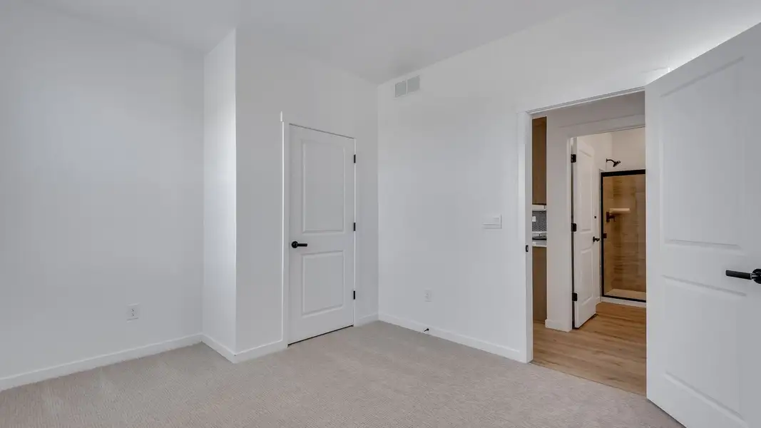 Spacious, unfurnished interior of a new home in Prairie Song, Windsor (Image 16). Spacious, unfurnished interior of a new home in Prairie Song, Windsor (Image 16).
