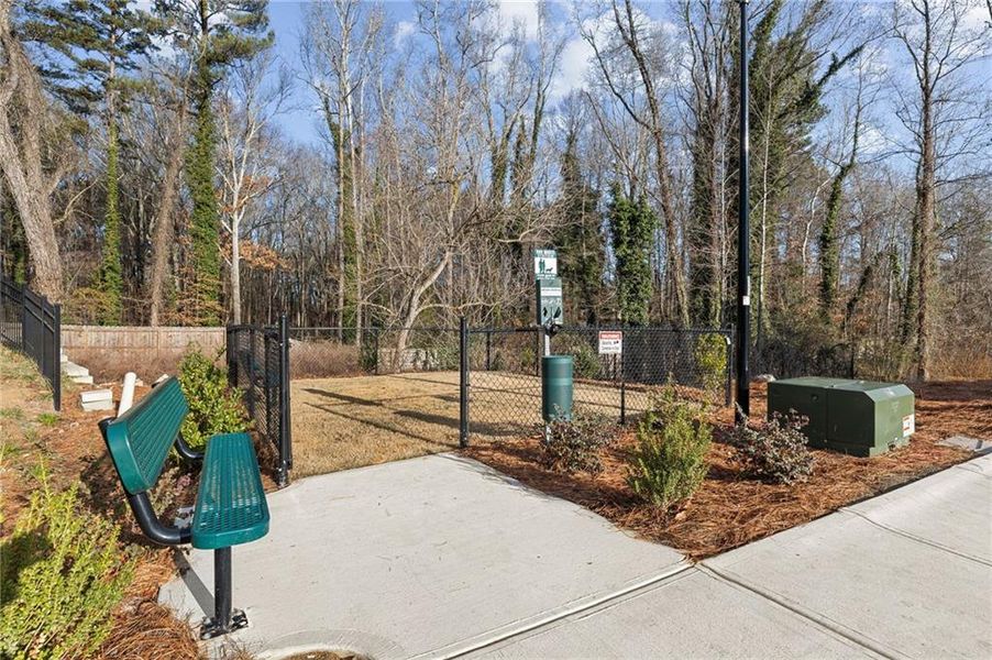 Community amenities in River Walk Place, Lawrenceville (Image 24).