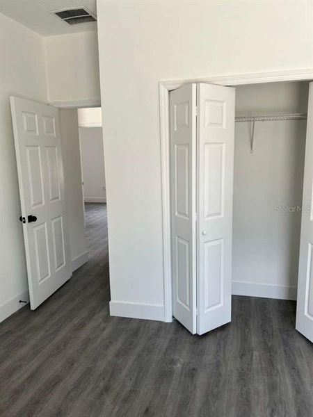 Spacious, unfurnished interior of a new home in , Lake Wales (Image 20).