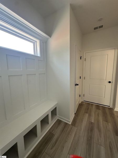 Spacious, unfurnished interior of a new home in Shiloh Trail, Wellford (Image 21).