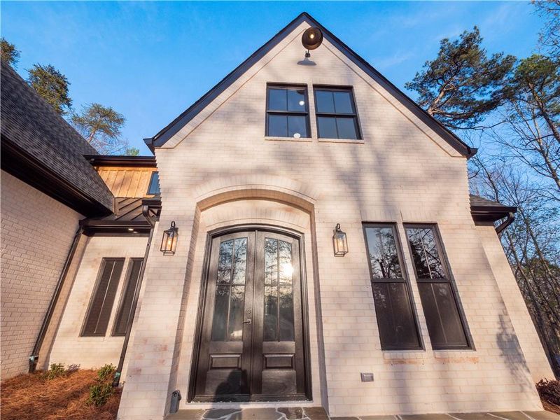 Exterior details and patio area of a home in , Gainesville (Image 43).