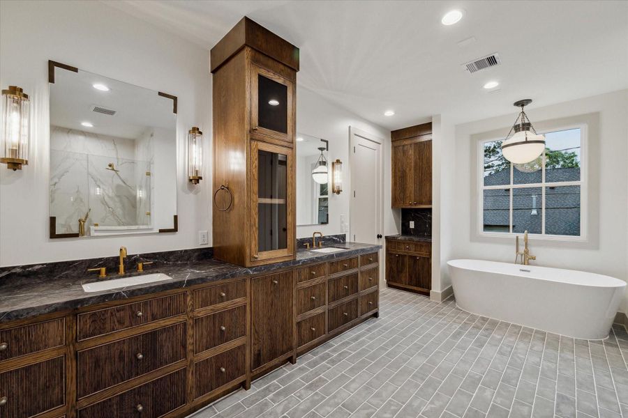 **Previous Builder Project** **Previous Builder Project**