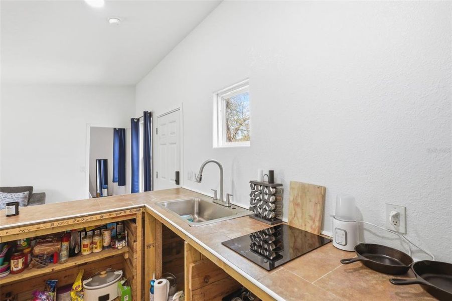 Furnished interior view inside a new home in , Dunnellon (Image 9).