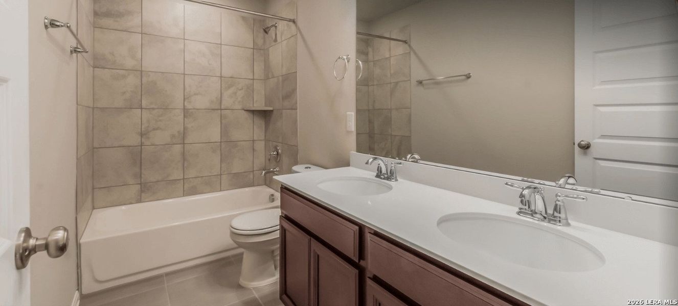 Furnished interior view inside a new home in Arcadia Ridge - Premier Series, San Antonio (Image 6).