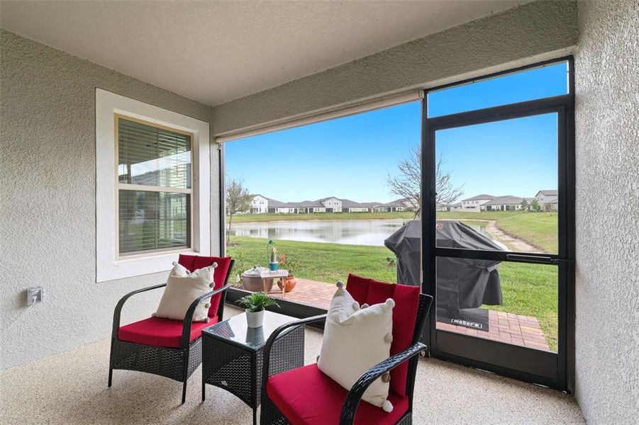 Exterior details and patio area of a home in , San Antonio (Image 3).