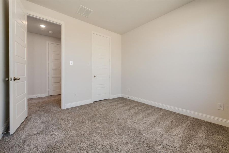 Spacious, unfurnished interior of a new home in Arbors at Legacy Hills, Celina (Image 24).