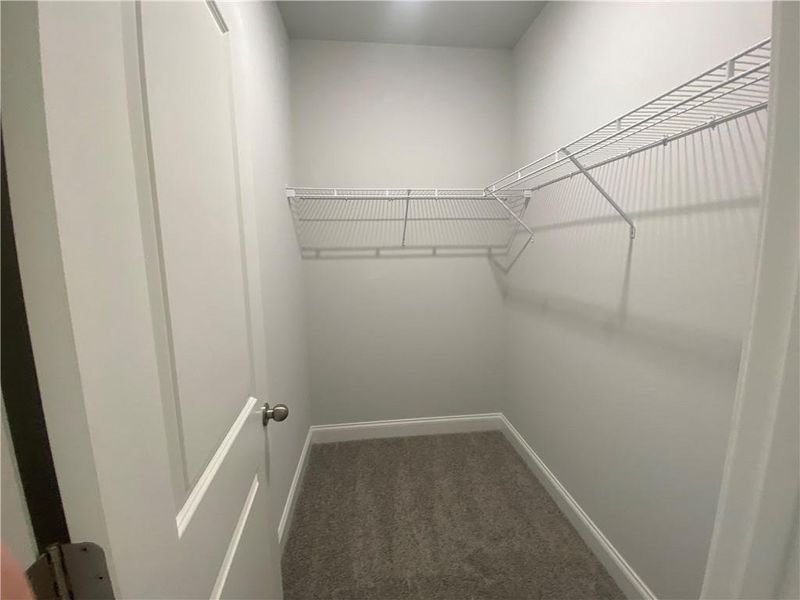 Spacious, unfurnished interior of a new home in , Jefferson (Image 29).