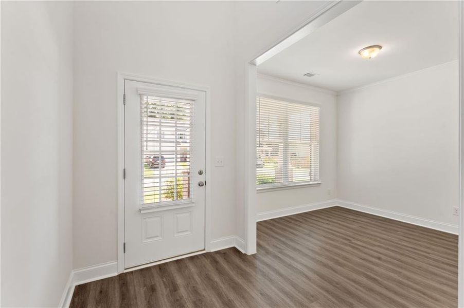 Spacious, unfurnished interior of a new home in Clark Farms, Flowery Branch (Image 25).