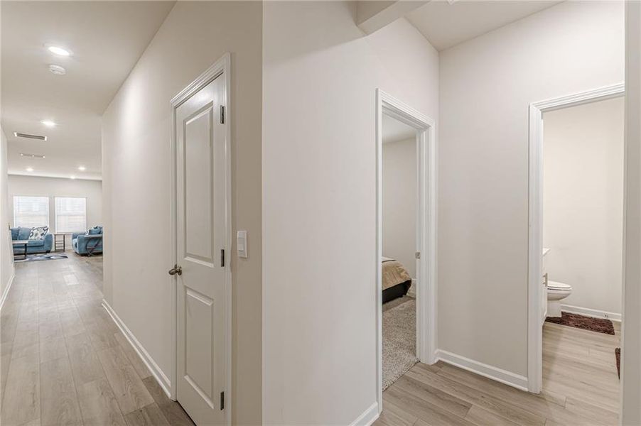 Spacious, unfurnished interior of a new home in , Fairburn (Image 20).