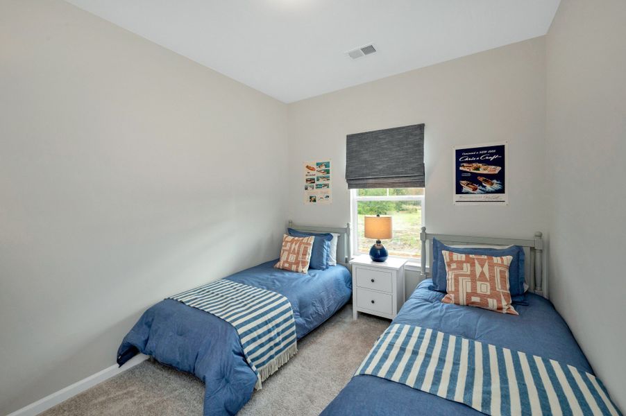 *This is a marketing photo. Colors/options may be different.*