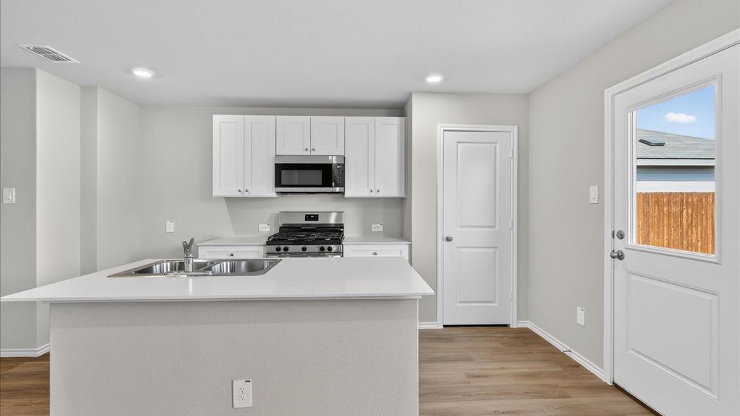 Representative furnished interior of a home built from the Davis by D.R. Horton in Hickory Grove, Krum (Image 4). Representative furnished interior of a home built from the Davis by D.R. Horton in Hickory Grove, Krum (Image 4).