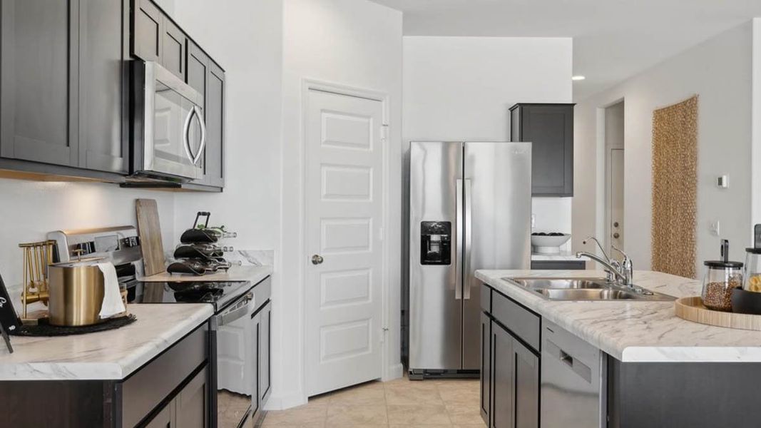 Furnished interior view inside a new home in Quail Ranch, San Tan Valley (Image 8).
