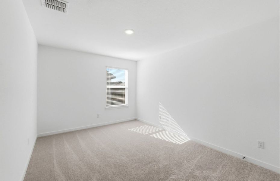 Spacious, unfurnished interior of a new home in Sunfield, Buda (Image 17). Spacious, unfurnished interior of a new home in Sunfield, Buda (Image 17).