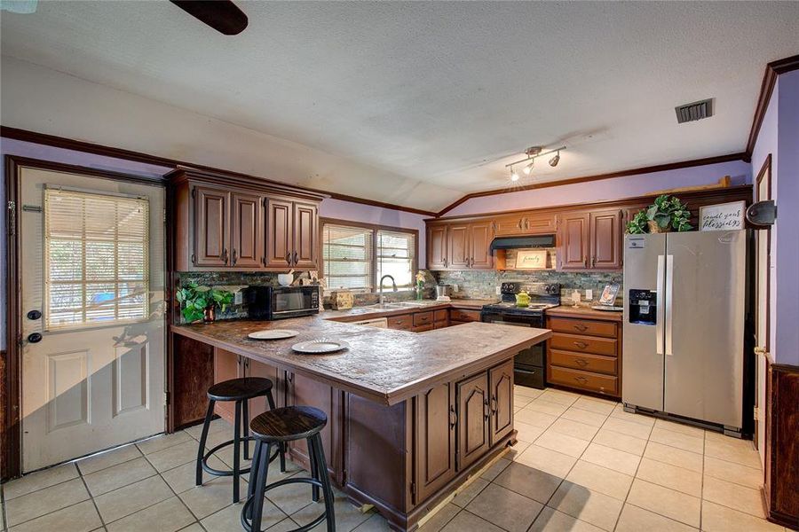 Furnished interior view inside a new home in , Quitman (Image 14).