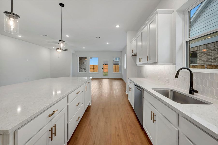 Furnished interior view inside a new home in The Grand Prairie 50’, Hockley (Image 6).