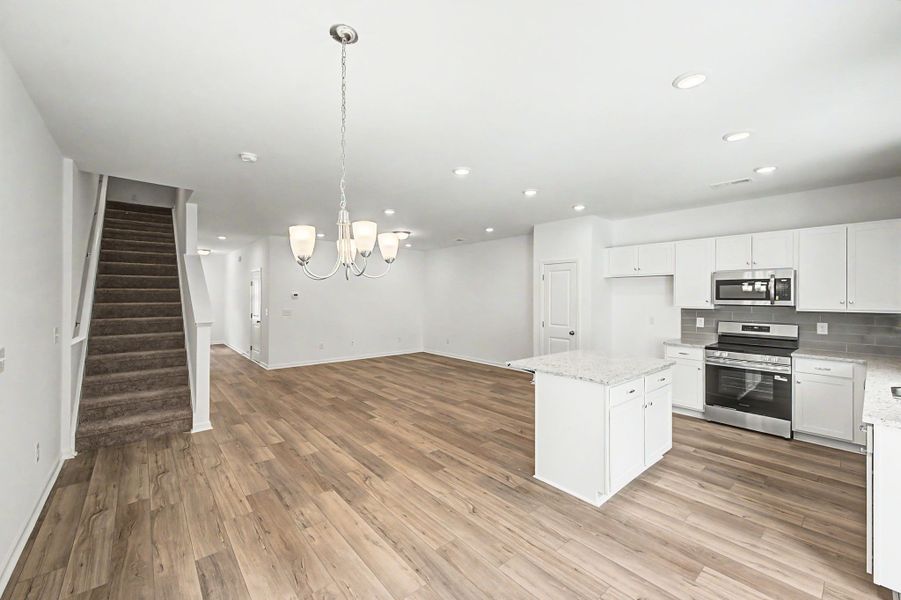 Spacious, unfurnished interior of a new home in Ironhorse, Dickson (Image 28).