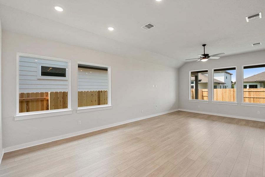 Spacious, unfurnished interior of a new home in Lagos Reserve, Manor (Image 14). Spacious, unfurnished interior of a new home in Lagos Reserve, Manor (Image 14).