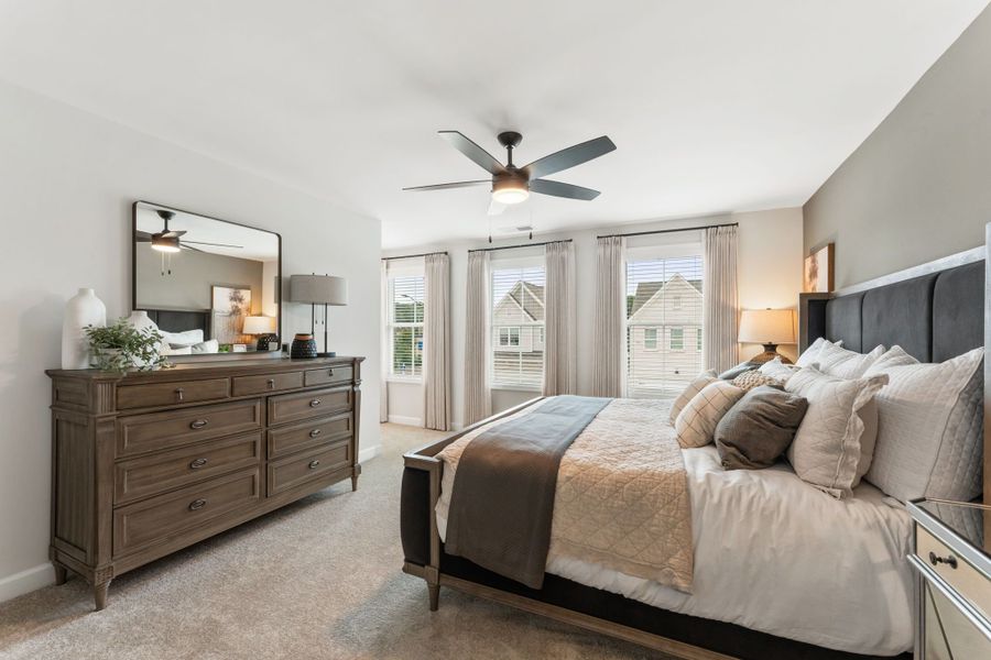 Representative furnished interior of a home built from the Fairview by Traton Homes in Winsome Park, Woodstock (Image 16).