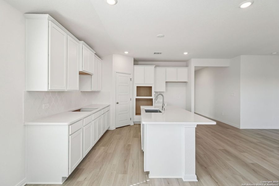 Furnished interior view inside a new home in Legendary Trails - Classic Series, Cibolo (Image 15). Furnished interior view inside a new home in Legendary Trails - Classic Series, Cibolo (Image 15).