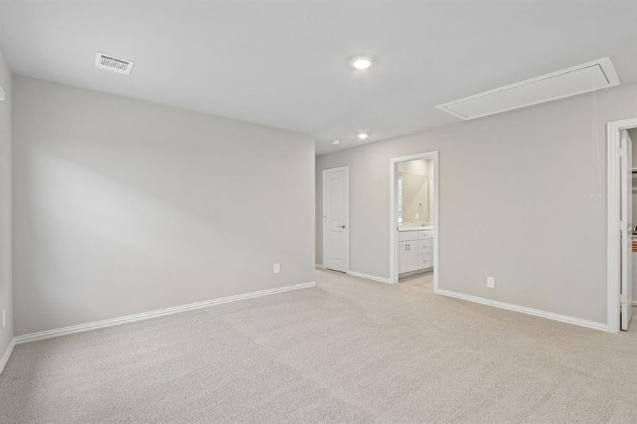 Spacious, unfurnished interior of a new home in Oak Ridge Park, Corinth (Image 32). Spacious, unfurnished interior of a new home in Oak Ridge Park, Corinth (Image 32).