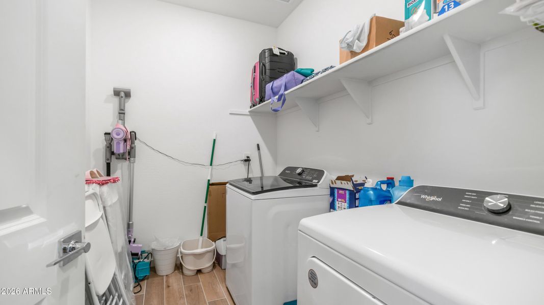 16042 W Cottontail Ln (16) 16042 W Cottontail Ln (16)