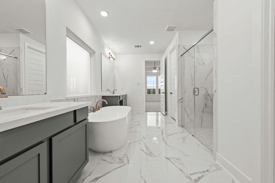 Representative image. Features, specifications, selections and colors may vary. Representative image. Features, specifications, selections and colors may vary.