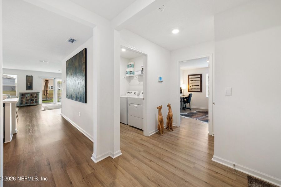 Spacious, unfurnished interior of a new home in Copes Landing, Jacksonville (Image 21). Spacious, unfurnished interior of a new home in Copes Landing, Jacksonville (Image 21).