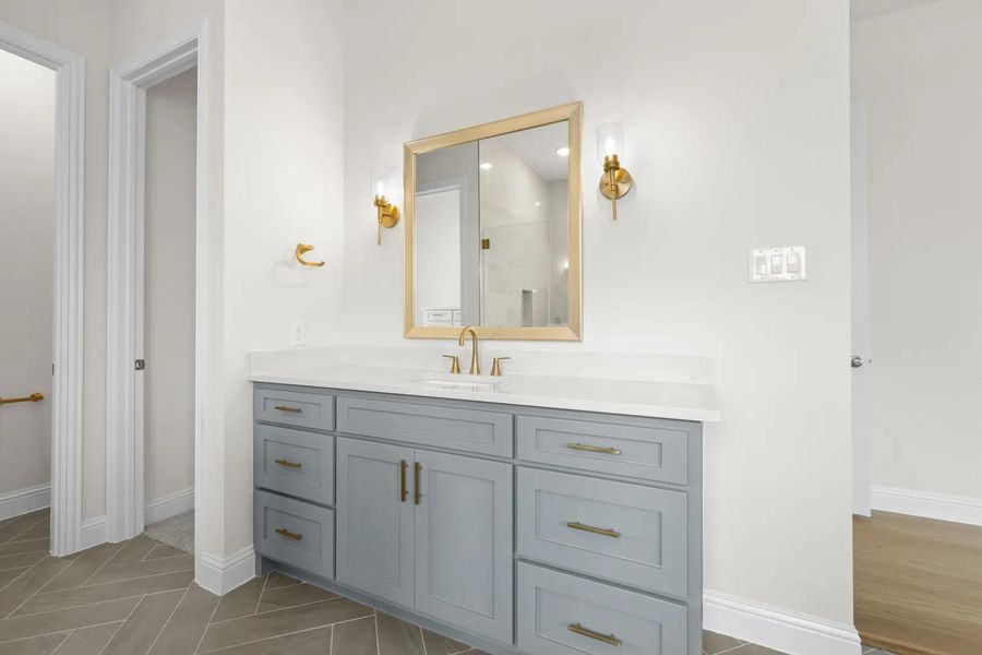 The Benson Primary Bath