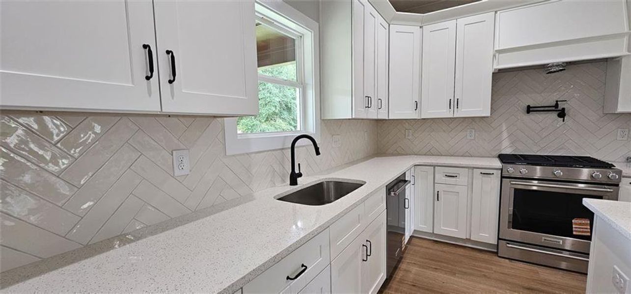 Furnished interior view inside a new home in , Loganville (Image 15). Furnished interior view inside a new home in , Loganville (Image 15).