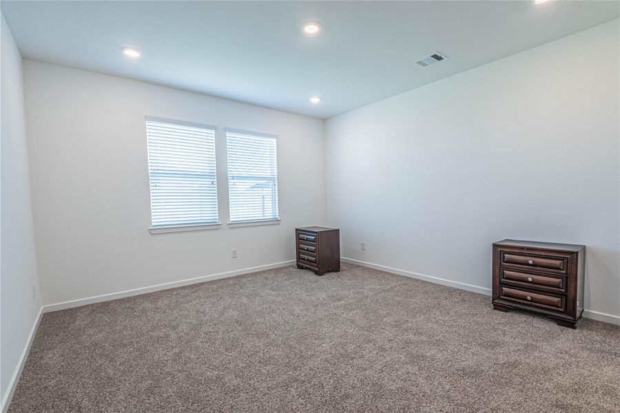 Spacious, unfurnished interior of a new home in Mason Woods 50s, Cypress (Image 16).