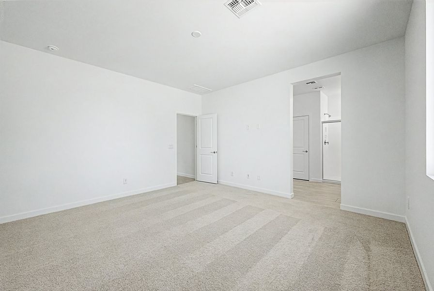 Spacious, unfurnished interior of a new home in Sunrise, Surprise (Image 6).