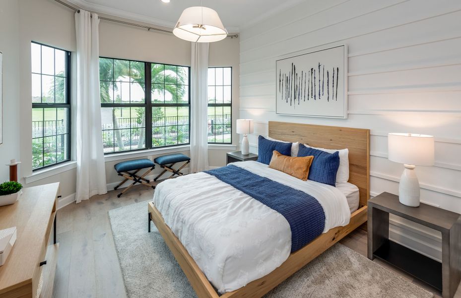 Secondary bedroom with bay window Secondary bedroom with bay window
