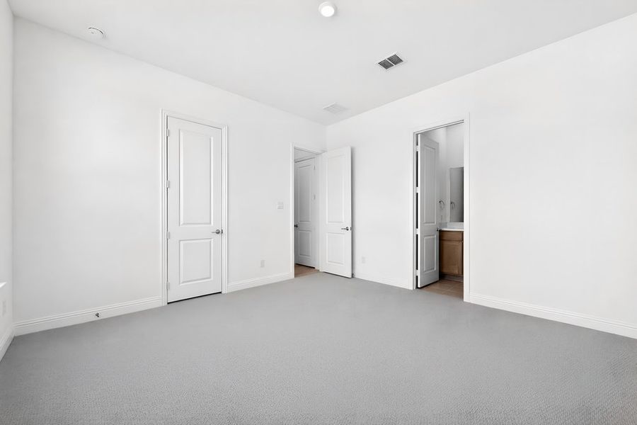 Spacious, unfurnished interior of a new home in The Ranch at Uptown Celina, Celina (Image 25).