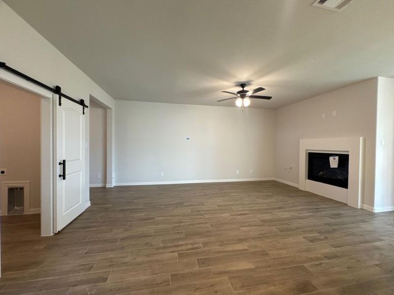 Spacious, unfurnished interior of a new home in Cedar Ridge Estates, Anna (Image 14). Spacious, unfurnished interior of a new home in Cedar Ridge Estates, Anna (Image 14).