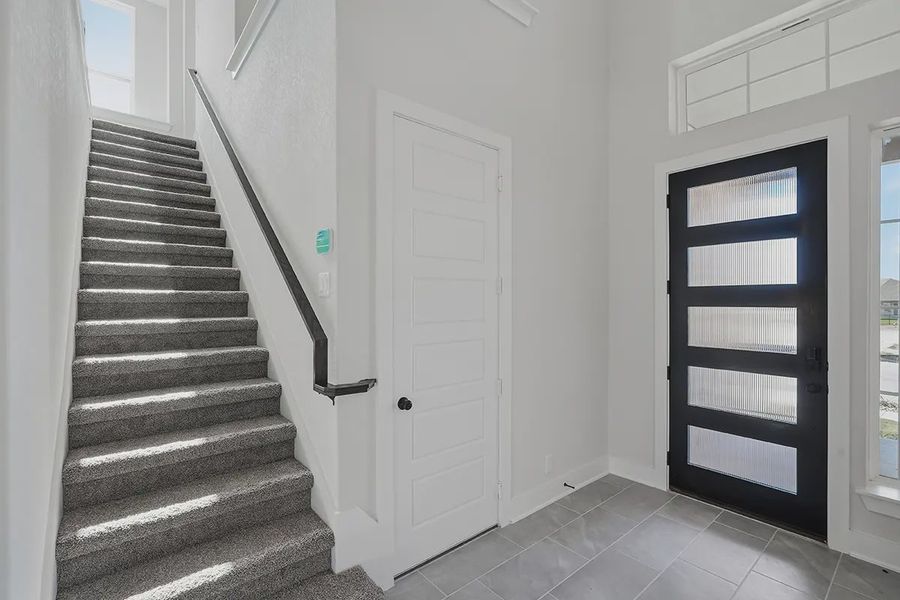 Representative unfurnished interior of a home built from the Archer by Chesmar Homes in Alsatian Oaks, Castroville (Image 17).