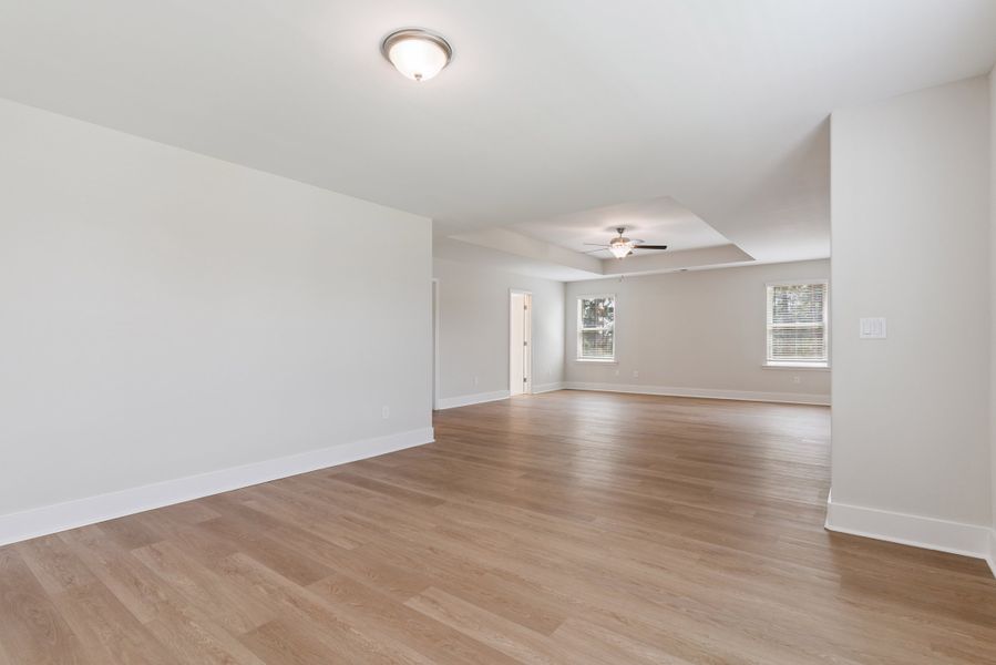 Spacious, unfurnished interior of a new home in NorthShore on the St. Marys River, Kingsland (Image 42).