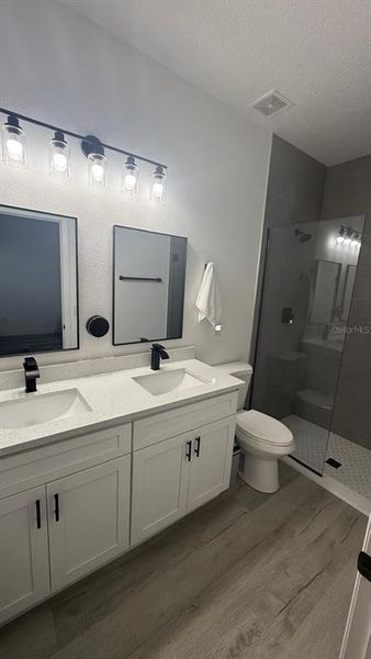 Furnished interior view inside a new home in , Ocala (Image 10).