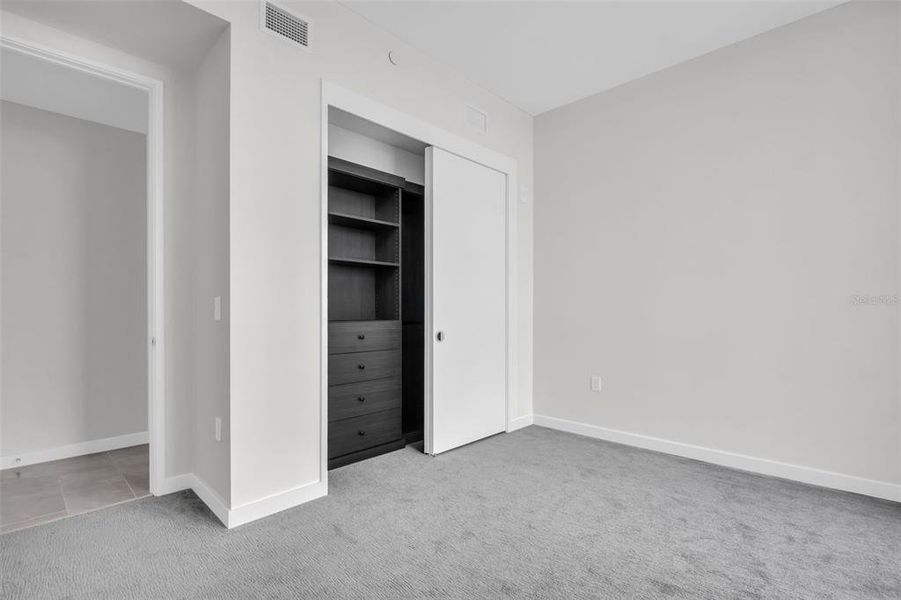 Spacious, unfurnished interior of a new home in , St. Petersburg (Image 57).