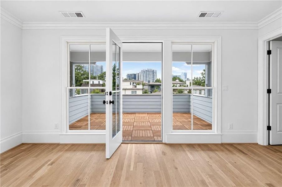 Spacious, unfurnished interior of a new home in , Atlanta (Image 62). Spacious, unfurnished interior of a new home in , Atlanta (Image 62).