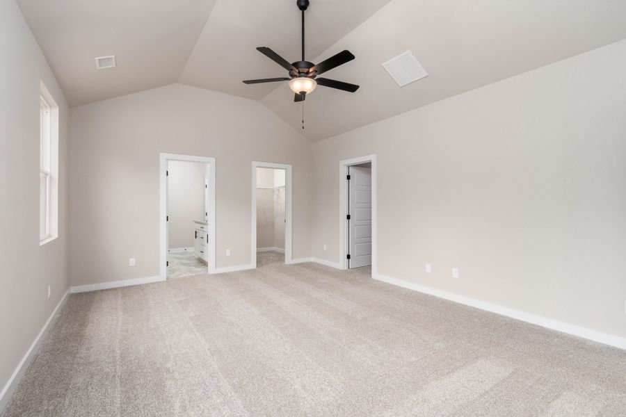 Representative unfurnished interior of a home built from the Sitka by Nason Homes in Brady Estates, Murfreesboro (Image 23).