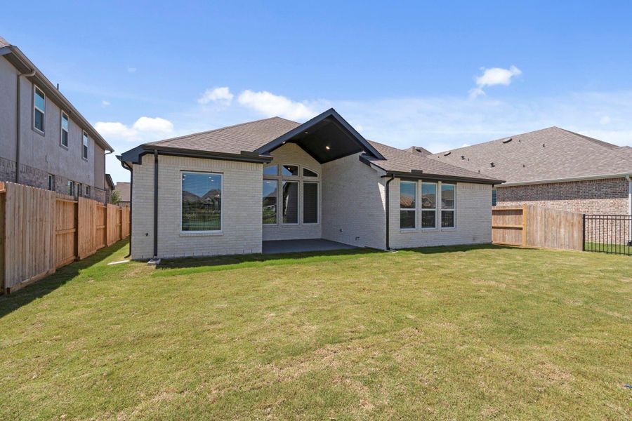 Exterior details and patio area of a home in Jordan Ranch, Fulshear (Image 4).