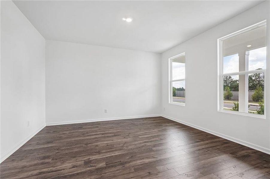 Spacious, unfurnished interior of a new home in Heritage River, Euharlee (Image 28). Spacious, unfurnished interior of a new home in Heritage River, Euharlee (Image 28).