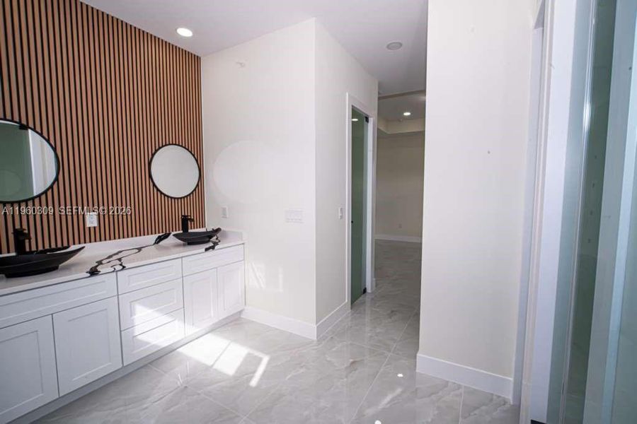 Furnished interior view inside a new home in , Lehigh Acres (Image 10).