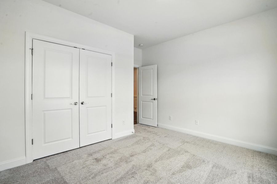 Spacious, unfurnished interior of a new home in Heritage - 55+ Community, Wesley Chapel (Image 30).