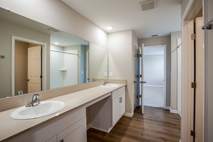 Furnished interior view inside a new home in Crosswinds, Haines City (Image 5).