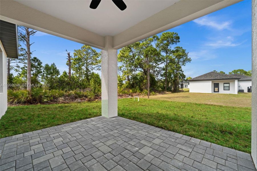 Exterior details and patio area of a home in , Lehigh Acres (Image 4).