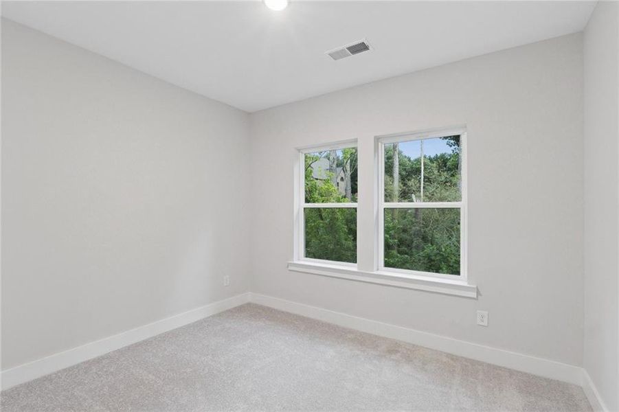 Spacious, unfurnished interior of a new home in Settingdown Farms, Cumming (Image 15).