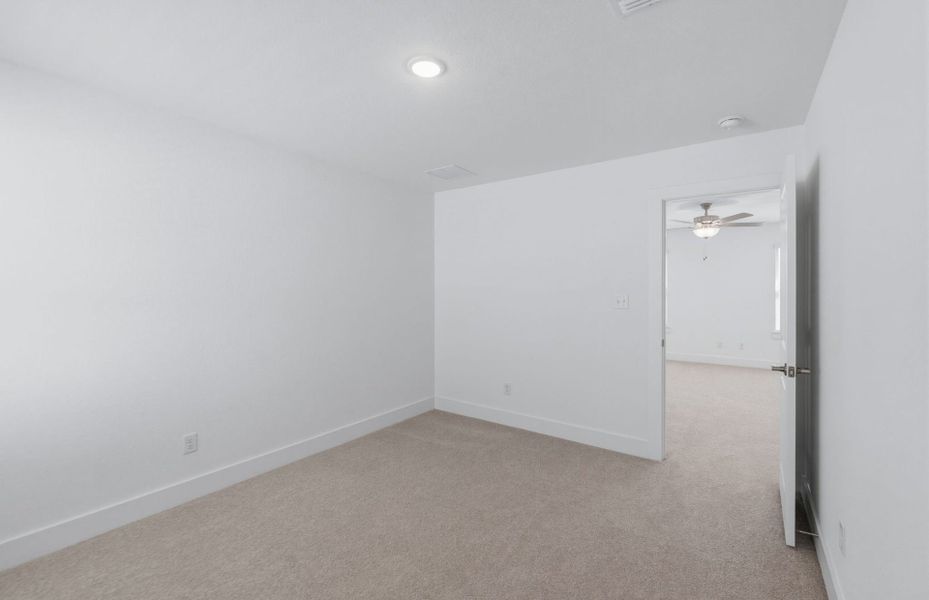 Spacious, unfurnished interior of a new home in Saddleback at Santa Rita Ranch, Liberty Hill (Image 42).