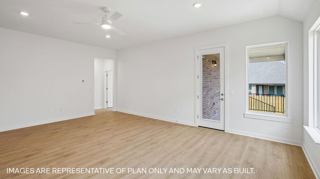 Representative unfurnished interior of a home built from the The Salinger by D.R. Horton in Rosenbusch Ranch, Leander (Image 18).