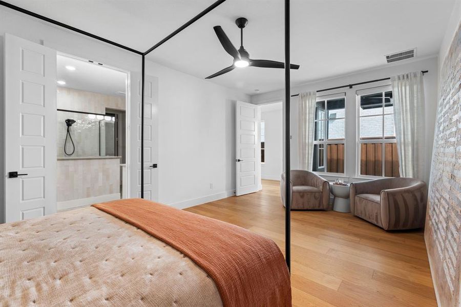 Furnished interior view inside a new home in , Frisco (Image 13).